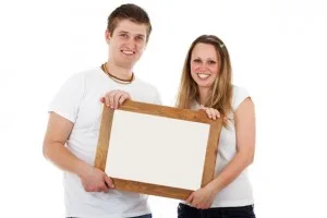 couple-with-blank-frame